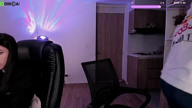 Mikeyvioleta  online show from 05-21-26, 09:06