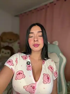 MiaSofia   online show from 05-27-26, 03:47