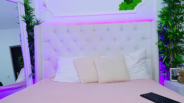 AriannaSins online show from 12-05-25, 01:32