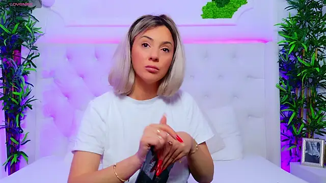 AriannaSins online show from 11-10-25, 03:06