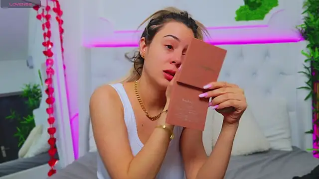 AriannaSins online show from 03-22-25, 05:39