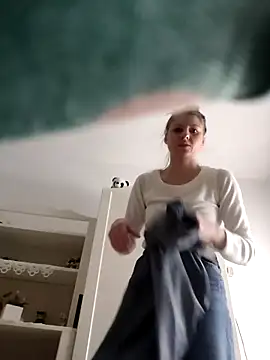 SandyCassie online show from 02-02-26, 09:41