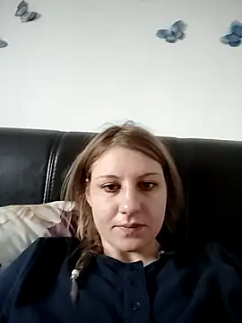 SandyCassie online show from 10-21-25, 05:40