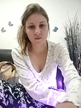 SandyCassie online show from 11-14-25, 06:44