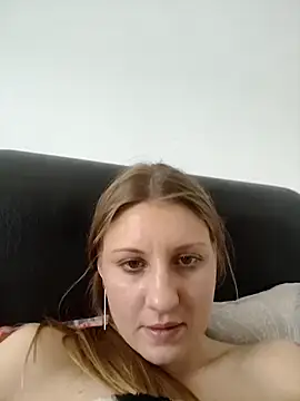 SandyCassie online show from 05-12-26, 11:38