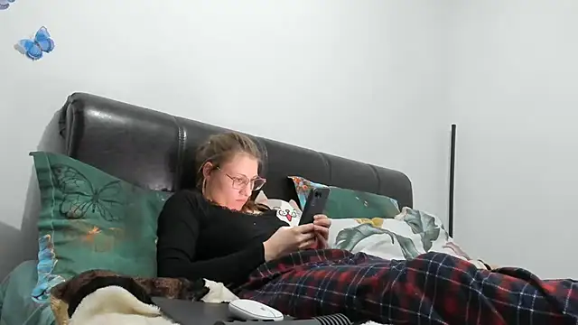 SandyCassie online show from 03-27-26, 08:54