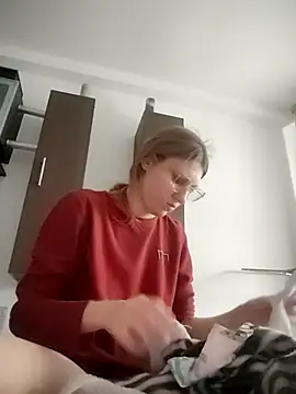 SandyCassie online show from 02-12-26, 09:09