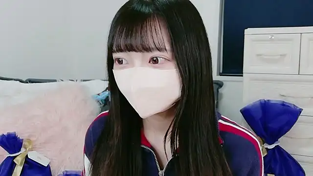 Mirai oO16Oo online show from 12-23-25, 07:40