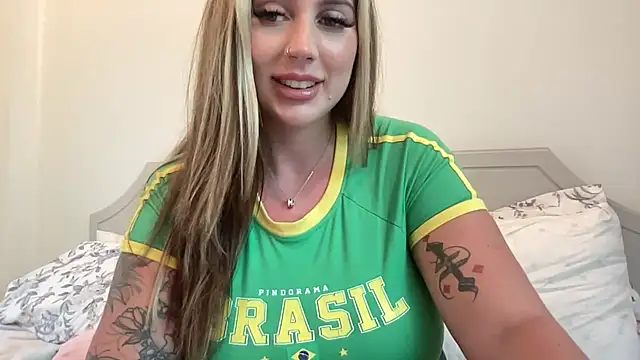 Amiraxevans online show from 03-25-26, 11:20