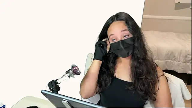 WinnieRin online show from 12-03-25, 03:18