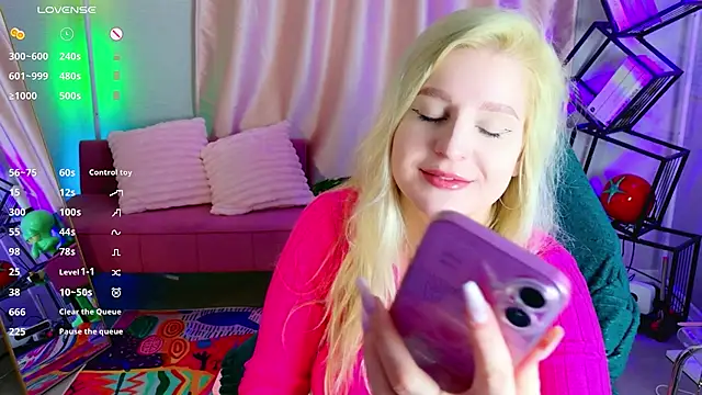 cold blondie online show from 05-10-26, 05:33