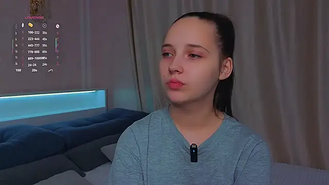 NadiaGnegy online show from 11-03-25, 02:09