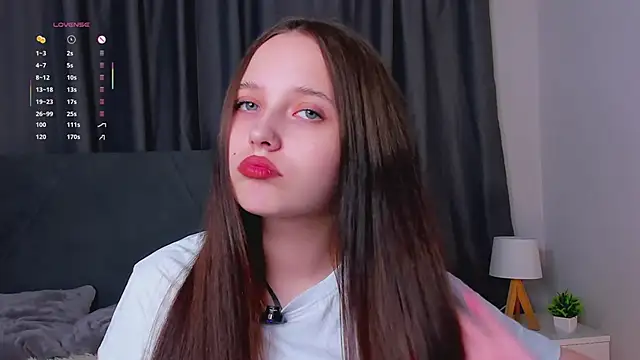 NadiaGnegy online show from 10-29-25, 01:10