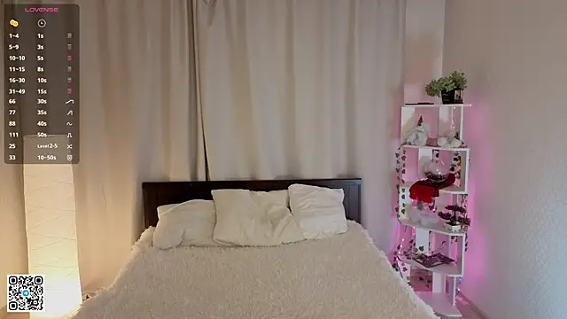 TeodoraChampy online show from 10-16-25, 06:27