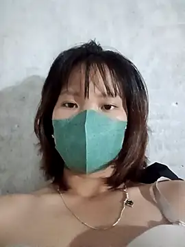 Snapshot of Lin-a- chatting on 10-27-25, 05:41 Lin-a- online show from 10-27-25, 05:41