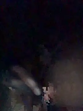Snapshot of RoberFils chatting on 05-17-26, 04:23 RoberFils online show from 05-17-26, 04:23