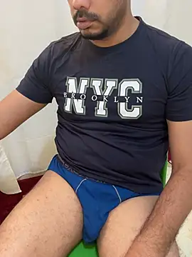 Handsome8677 online show from 04-20-26, 08:50