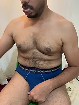 Handsome8677 online show from 04-21-26, 08:54