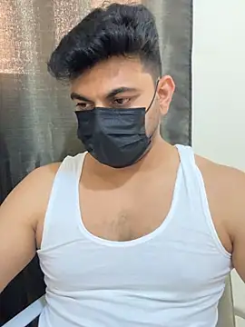 Handsome8677 online show from 06-01-26, 08:36