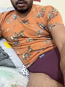 Handsome8677 online show from 02-07-26, 10:23