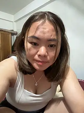 Snapshot of panda-bae chatting on 10-23-25, 02:27 panda-bae online show from 10-23-25, 02:27