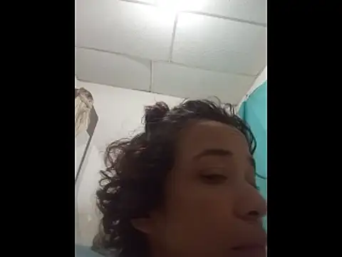 Teressa Love online show from 12-17-25, 08:36