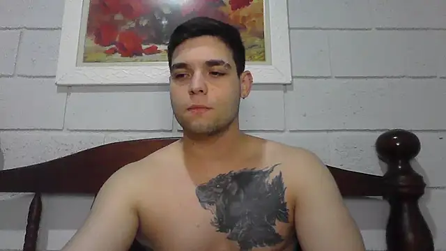 Snapshot of Zure-xxx chatting on 07-20-26, 04:31 Zure-xxx online show from 07-20-26, 04:31