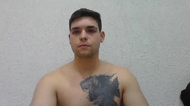 Snapshot of Zure-xxx chatting on 07-10-26, 05:29 Zure-xxx online show from 07-10-26, 05:29