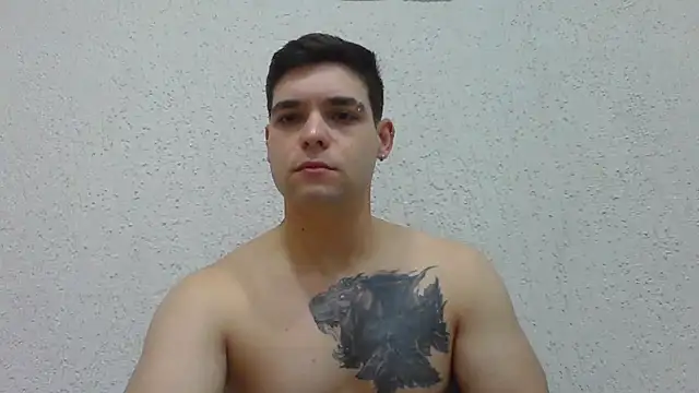 Snapshot of Zure-xxx chatting on 07-15-26, 07:10 Zure-xxx online show from 07-15-26, 07:10