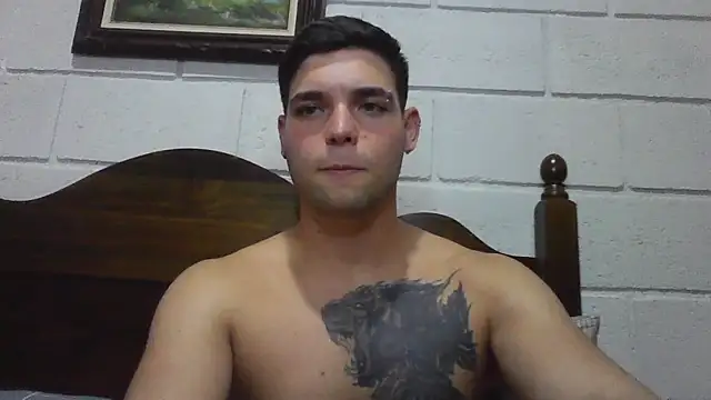 Zure-xxx online show from 05-20-26, 01:46