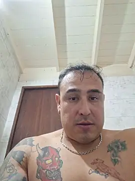 Snapshot of Rueditasss chatting on 04-21-26, 02:51 Rueditasss online show from 04-21-26, 02:51