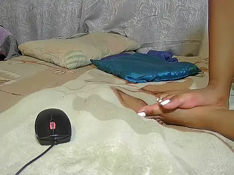 DoubleSpreadXX online show from 11-08-25, 07:28