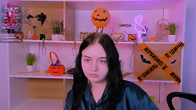 miki ti online show from 10-31-25, 12:13