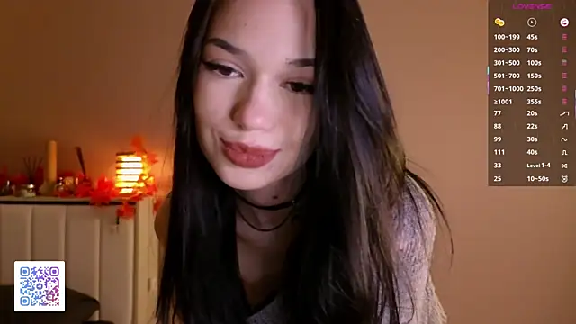 Snapshot of Night_Mary chatting on 10-19-25, 02:31 Night Mary online show from 10-19-25, 02:31