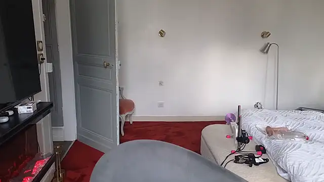 Lailawick online show from 11-18-25, 01:25