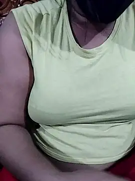 Snapshot of Hotebaby-123 chatting on 11-11-25, 05:30 Hotebaby-123 online show from 11-11-25, 05:30