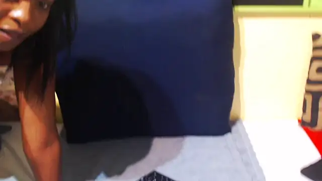 TallEbonyBabe online show from 05-30-26, 04:52
