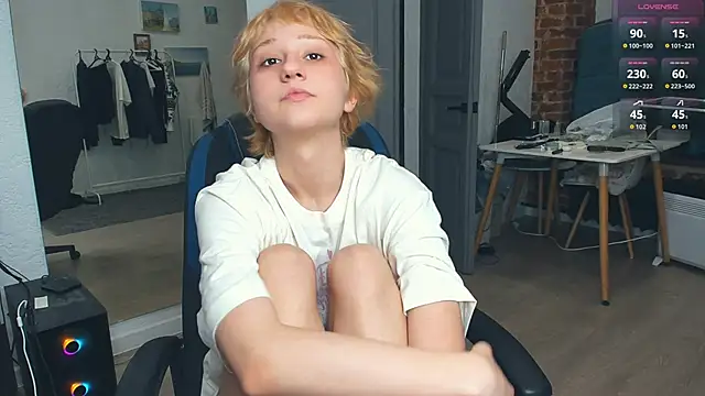 Melisaa Cooper online show from 11-30-25, 04:46