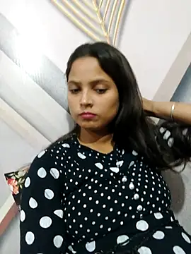 Anshika1431 online show from 11-09-25, 03:05