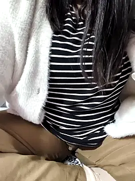 Anshika1431 online show from 12-18-25, 01:15