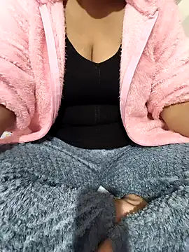 Anshika1431 online show from 12-21-25, 09:11