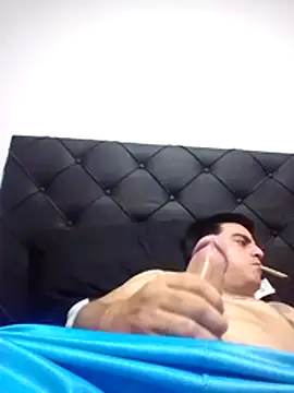 Chorizo Criollo online show from 10-18-25, 03:03