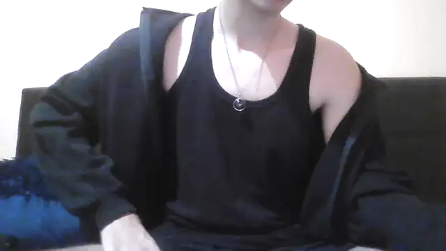 esmermoon online show from 10-31-25, 11:22