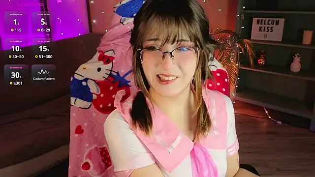 Soffi Toffi online show from 02-10-26, 03:22