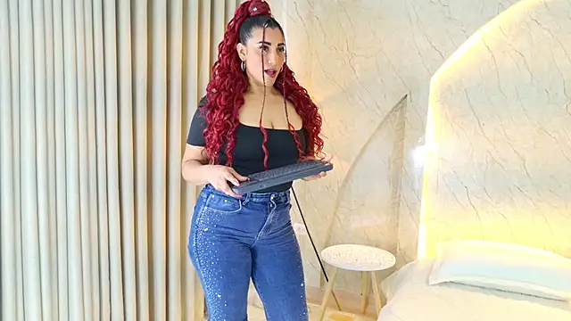 Antonella Russo1 online show from 04-11-26, 01:15