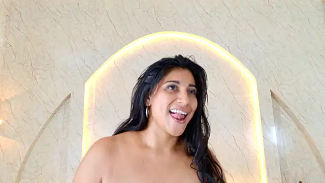Snapshot of Antonella_Russo1 chatting on 05-09-26, 01:03 Antonella Russo1 online show from 05-09-26, 01:03