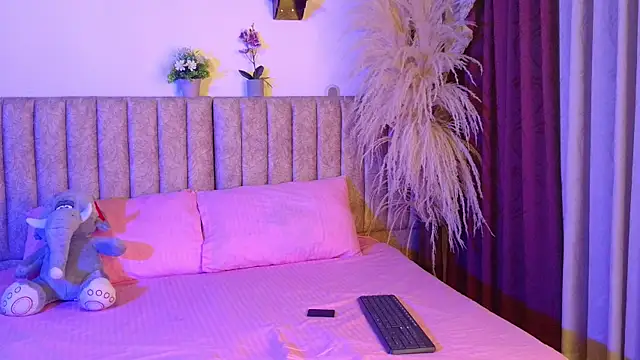 LittleStar SM online show from 12-17-25, 04:39