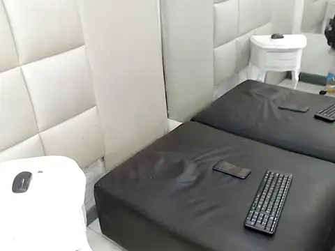 RayStewart  online show from 11-13-25, 04:05