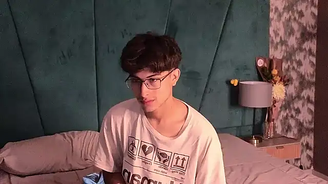 Aaron Eze online show from 02-22-26, 11:06