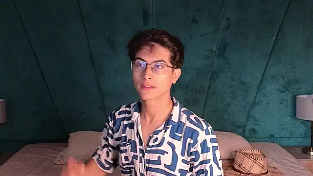 Aaron Eze online show from 03-29-26, 12:07